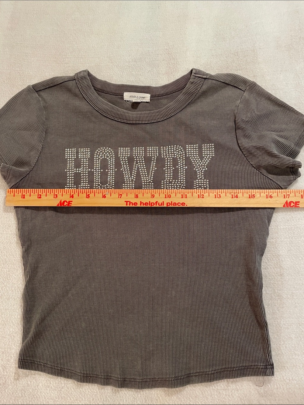 Gray Ribbed 'HOWDY' Studded Crop Top - Picture 3 of 6